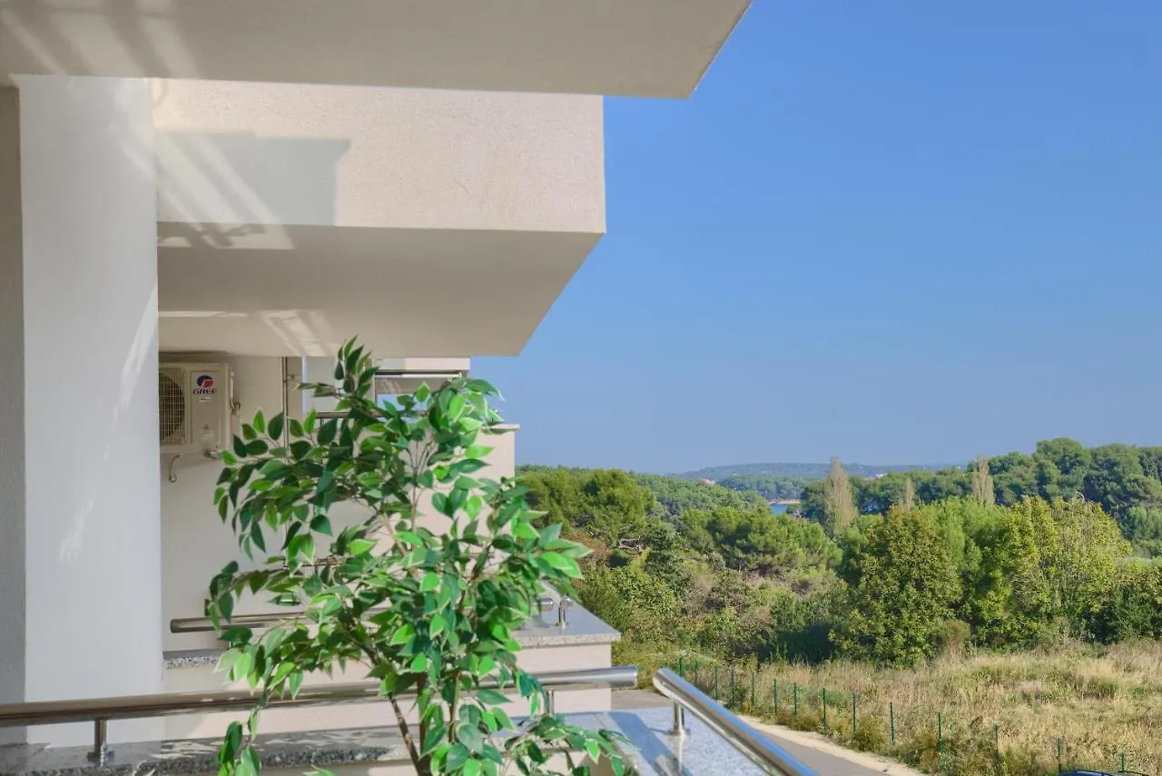 Beautiful Two-Bedroom Seaside Apartment In Premantura Croatia